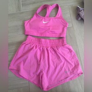 Nike Women’s Sports Bra & Matching Short Set in Hot Pink Size Small
